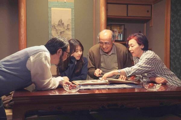 Seidži Rokkaku, Kasumi Arimura, Joši Sakó, Midoriko Kimura - Petals and Memories - Z filmu