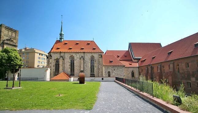 Dílna středověkého malíře v Anežském klášteře