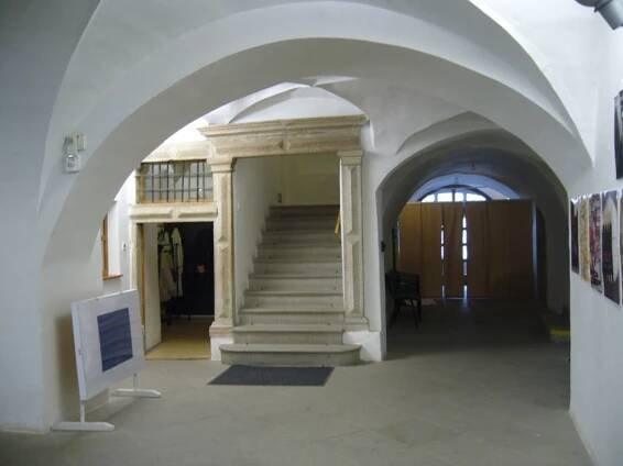 Oblastní galerie Vysočiny v Jihlavě | Reprezentace národa + Erratum