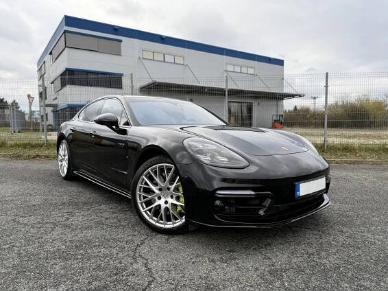 Porsche Panamera 4 E-Hybrid