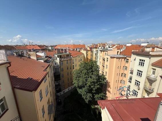 Pronájem Byt 3+kk/T, 89,13 m2, OV, cihla, Praha 3