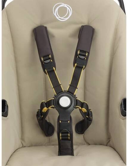 BUGABOO Kočárek kompletní Fox Cub Black/Desert beige-Desert beige