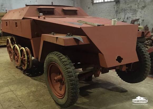 Sd.Kfz. 250/3 ausf B — Dmitry Bushmakow Restoration