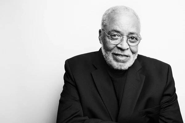 Zomrel hlas Mufasu a Dartha Vadera, James Earl Jones