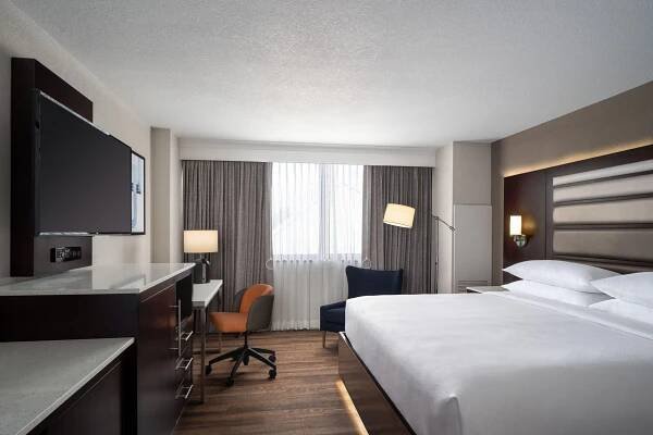 Delta Hotels By Marriott Jacksonville Deerwood Exterior photo