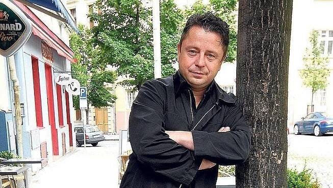 Před 10 lety nás opustil Petr Muk: Jak na něho vzpomínají kolegyně Basiková, Absolonová nebo Machálková? - Super.cz