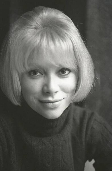 Mireille Darc – Wikipedia