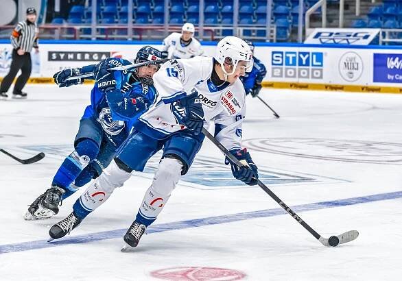HC Kometa Brno » Reportáž ze zápasu: Kometa - Vítkovice 3:4pr. » Z vyrovnaného zápasu proti Vítkovicím berou junioři bod
