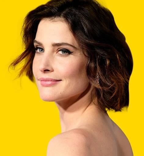 Cobie Smulders Had Ovarian Cancer At 25—The Symptoms You Should Know