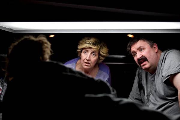 V čísle 9 - La Couchette - Promo - Julie Hesmondhalgh, Mark Benton