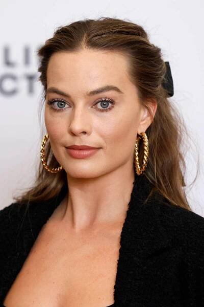 Margot Robbie 14