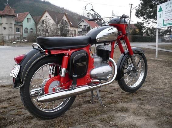 Jawa 250 / 590 Sport | Míšova dílna