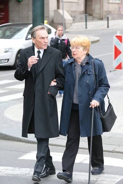 Plán Petra Kostky (84) a Carmen Mayerové (78): Společný pohřeb v dvojrakvi!