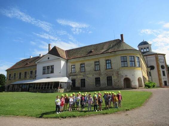 Zámek Choltice | Mateřská škola Pardubice