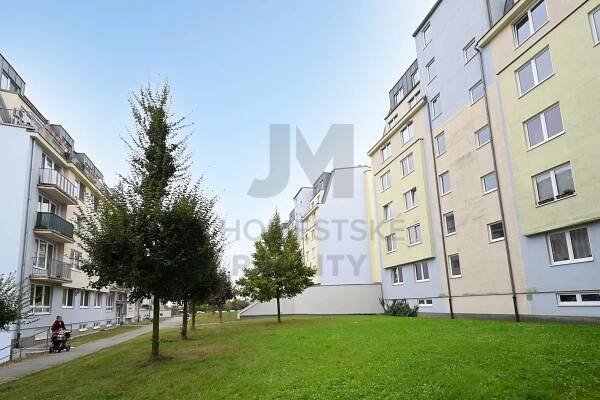 PRODEJ BYTU 3+kk S TERASOU A GAR. STÁNÍM, Divišovská, Praha 4 - Chodov