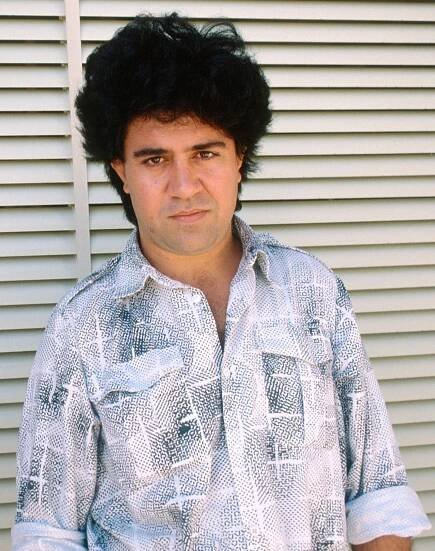 Soubor:Pedro Almodóvar 1988.jpg – Wikipedie
