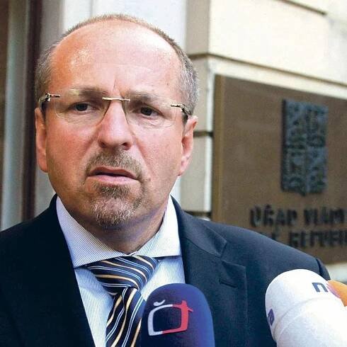 Výměna „trafikantů“: Aeroholding opustí Fuksa a Vondra, přišel Slamečka