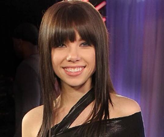 Carly Rae Jepsen Biography - Facts, Childhood, Family Life & Achievements