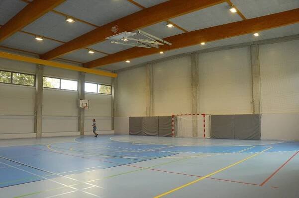 Obec Těrlicko již měsíc využívá novou sportovní halu