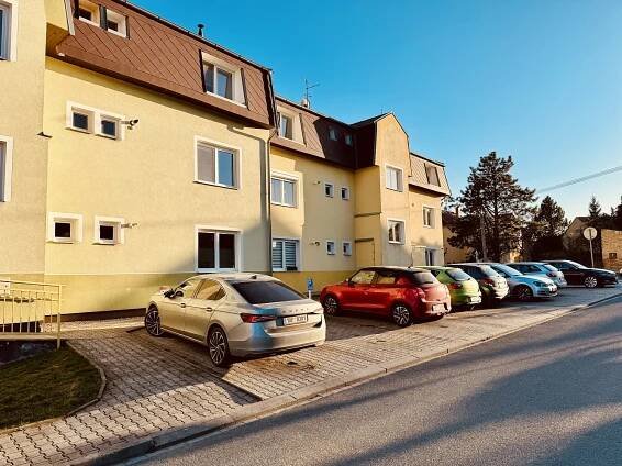 Prodej bytu 3+kk 79 m² s balkonem 11 m² | Reality.iDNES.cz 