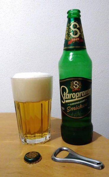 Staropramen Světlý - Legendární Smíchov (Pivovar Staropramen) - světlé výčepní pivo - hodnocení piva