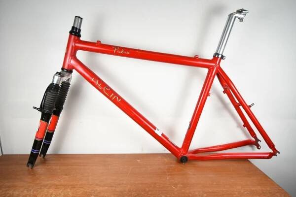 VZÁCNÝ ORIGINÁLNÍ VINTAGE RÁM HORSKÉHO KOLA KLEIN PULSE 19" ROCK SHOCK