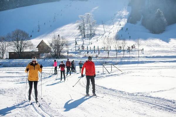 Běžkaři obsadili Velké Karlovice. Sněhová nadílka vytvořila skvělé podmínky