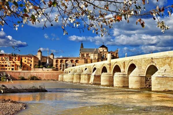Letecky do Andalusie: poznávací zájezd s průvodcem, 10 nocí s polopenzí