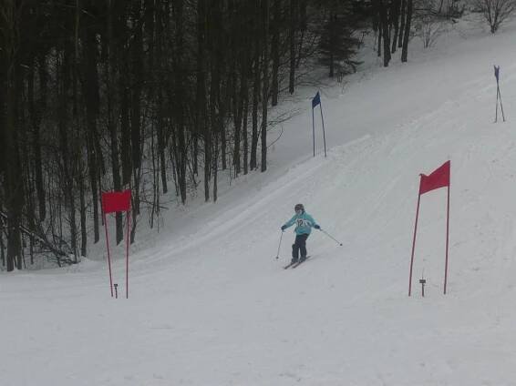 OBRAZEM: Na Potštátě se utkali v obřím slalomu