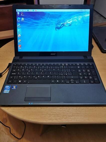 Acer Aspire Core i3 s adaptérem