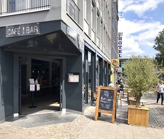 Sophie schmeckt’s – Café Isegrim – Torten, Tulpen und Meer