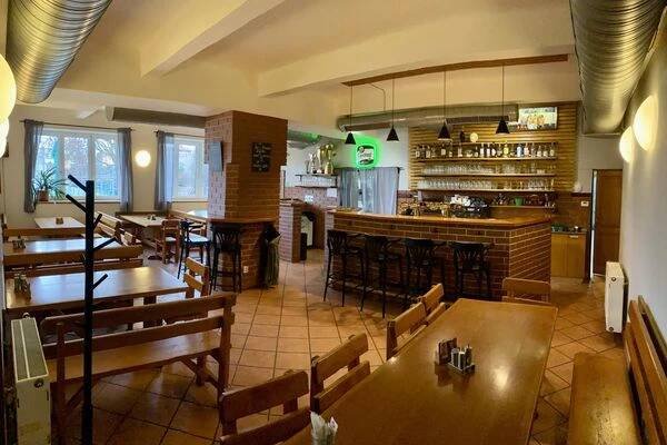 Restaurace Sokolovna Radotín foto 1