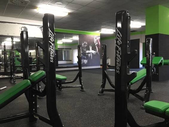 Referencie Fitness Centier • LifeFitness • Hammer Strength
