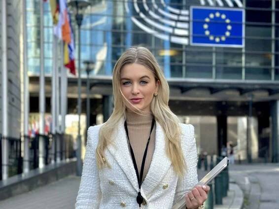 Sarah Horáková toho stíhá opravdu hodně. Foto: se svolením Sarah Horákové