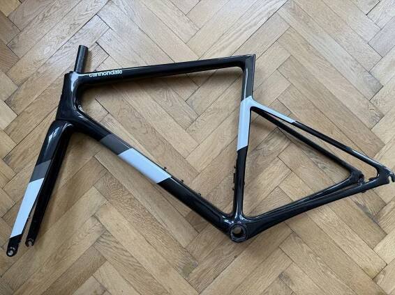 Cannondale supersix evo vel. 54 za 15 000 Kč