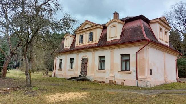 Auersperský pavilon je jediný,  který se z původních šesti pavilonů zachoval | foto: Markéta Vejvodová,  Český rozhlas