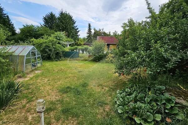 Dům v Úvalech se zahradou | Duna House - Realitní kancelář