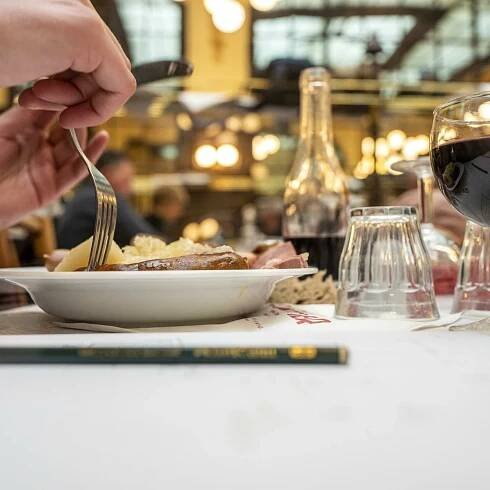 Boullions in Frankreich: Wo man in Paris noch günstig essen kann