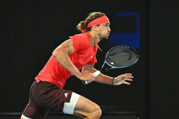 Toni Nadal to become Alexander Zverev's new coach? World No.3 spotted in Mallorca with Rafael Nadal in potential role