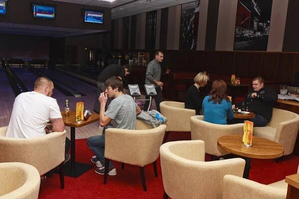 BOWLING ZNOJMO, BOWLING SPORT BAR ZNOJMO - nový bowling ve Znojmě | Otevíračka bowling baru