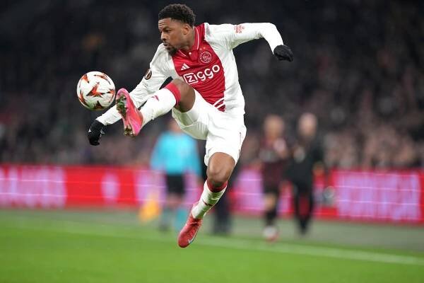 Ajax and Birmingham City agree Akpom loan - Get Belgian & Dutch Football News