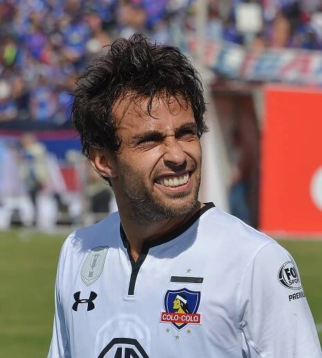 Soubor:Universidad de Chile - Colo-Colo, 2018-04-15 - Jorge Valdivia - 02.jpg – Wikipedie