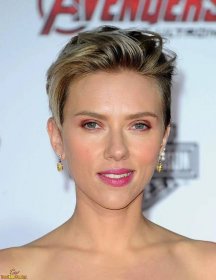 Scarlett Johansson avengers Age of Ultron Hollywood Premier - Photo ...
