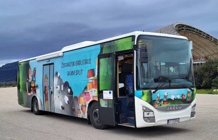 IVECO BUS vyrobí pro Chorvatsko vozy pro pojízdné knihovny - Dopraváček