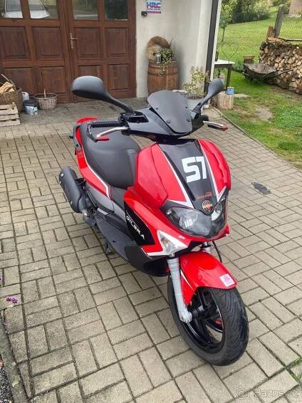 Gilera runner 125 - Jičín