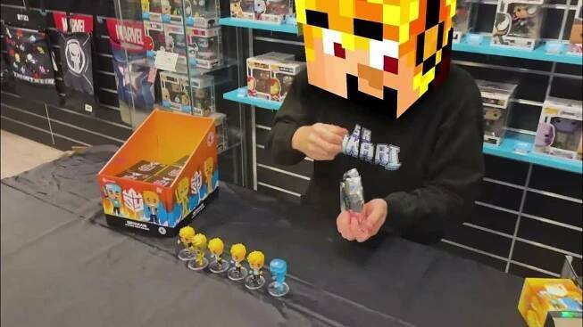SirYakari má vlastní Blindbox figurky