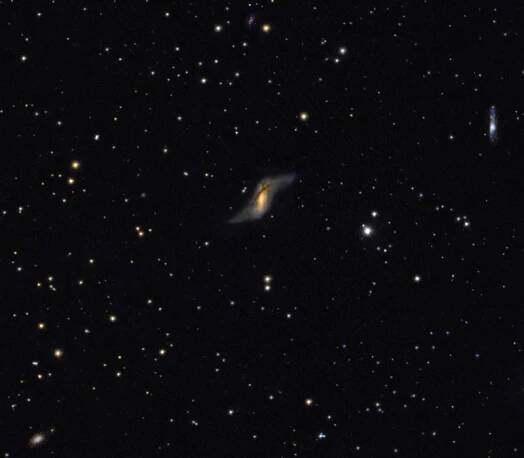 Astrodvorek - NGC660