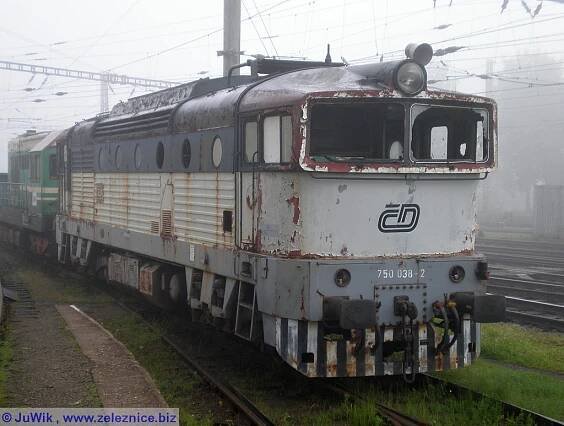 750 - Brejlovec , výrobce ČKD Praha