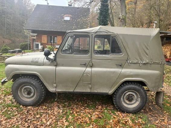 UAZ 469  1985