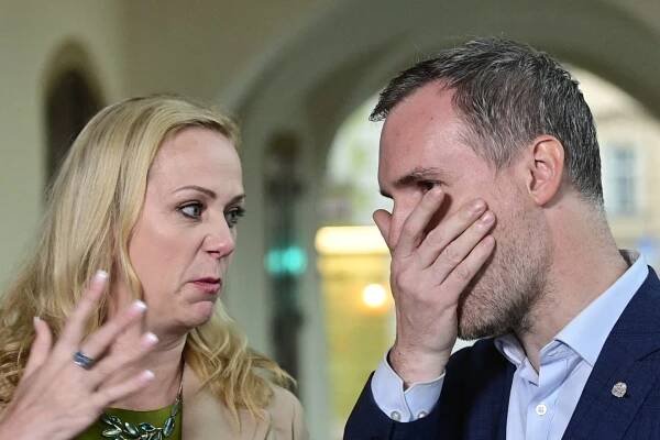 Pražská radní Jana Komrsková (Piráti) a Zdeněk Hřib